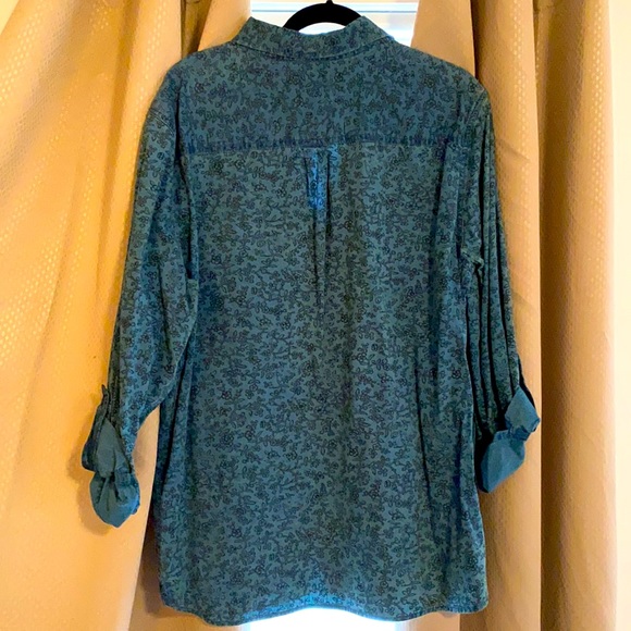 Blue Floral Pattern Men’s Casual Button Down, Excellent Condition. - Picture 5 of 5